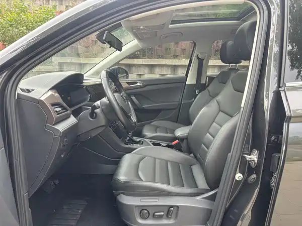 Volkswagen Tharu 2022