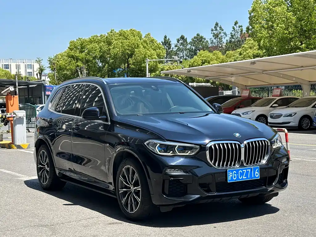 BMW X5 2021 — фото 17