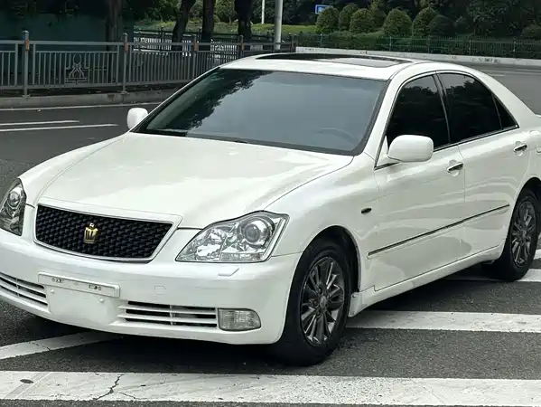 Toyota Crown 2006