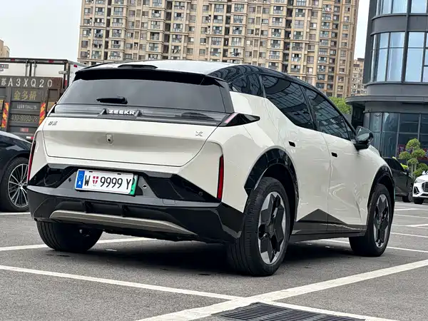 Zeekr X 2023