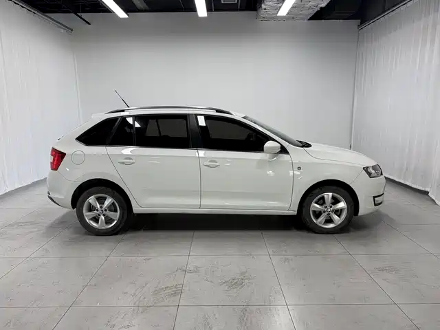 Skoda Rapid Spaceback 2017