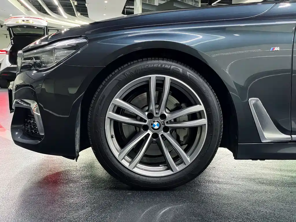 BMW 7 Series 2019 — фото 4