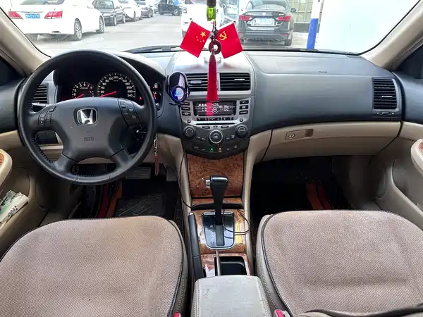 Honda Accord 2004