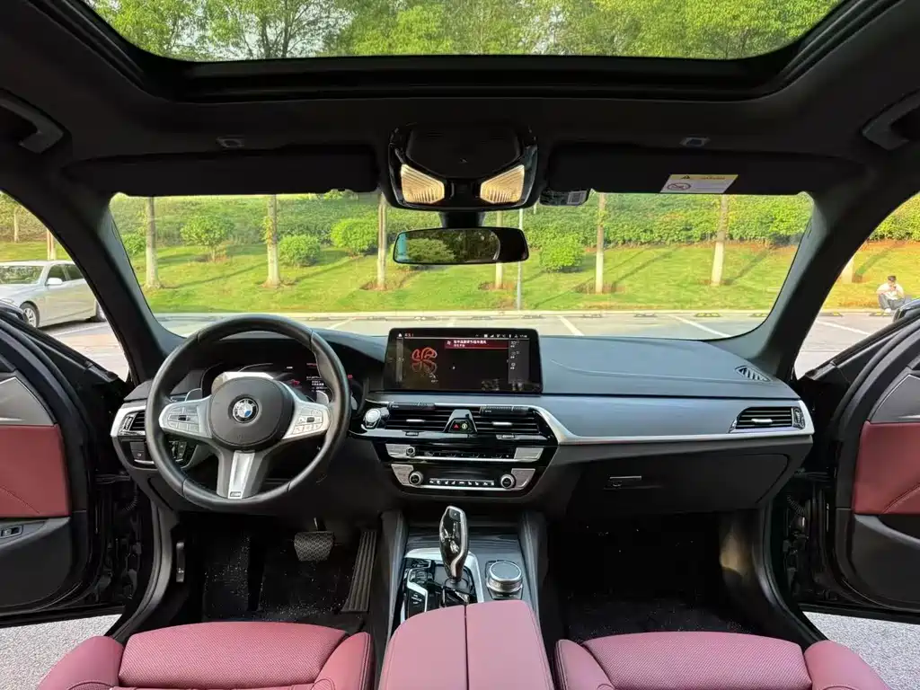 BMW 5 Series 2022