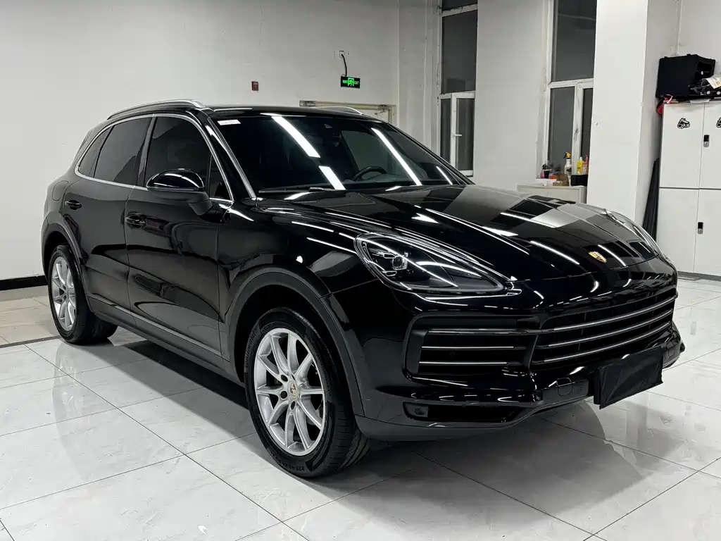 Porsche Cayenne 2018 — фото 3