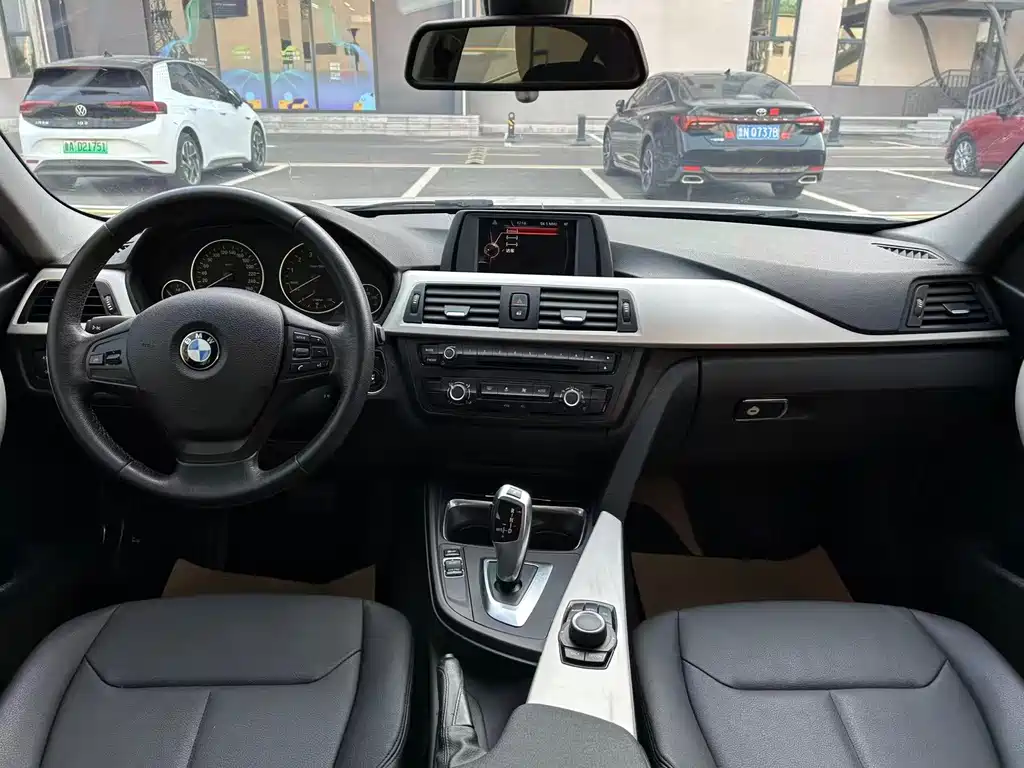 BMW 3 Series 2015