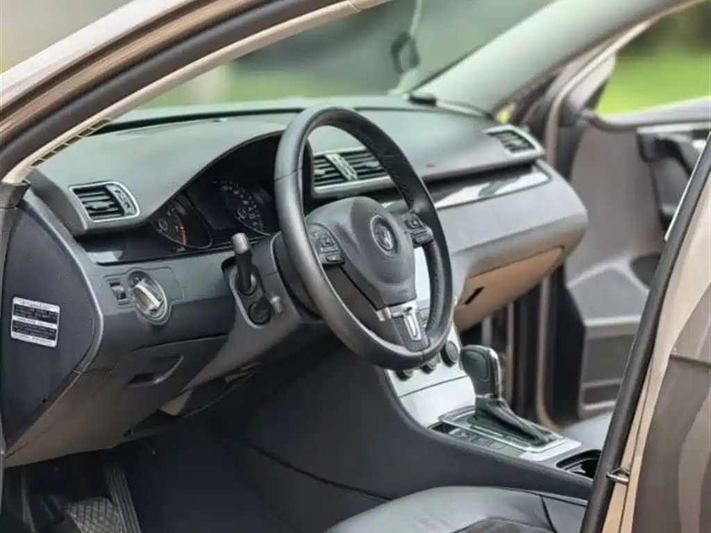 Volkswagen Magotan 2014