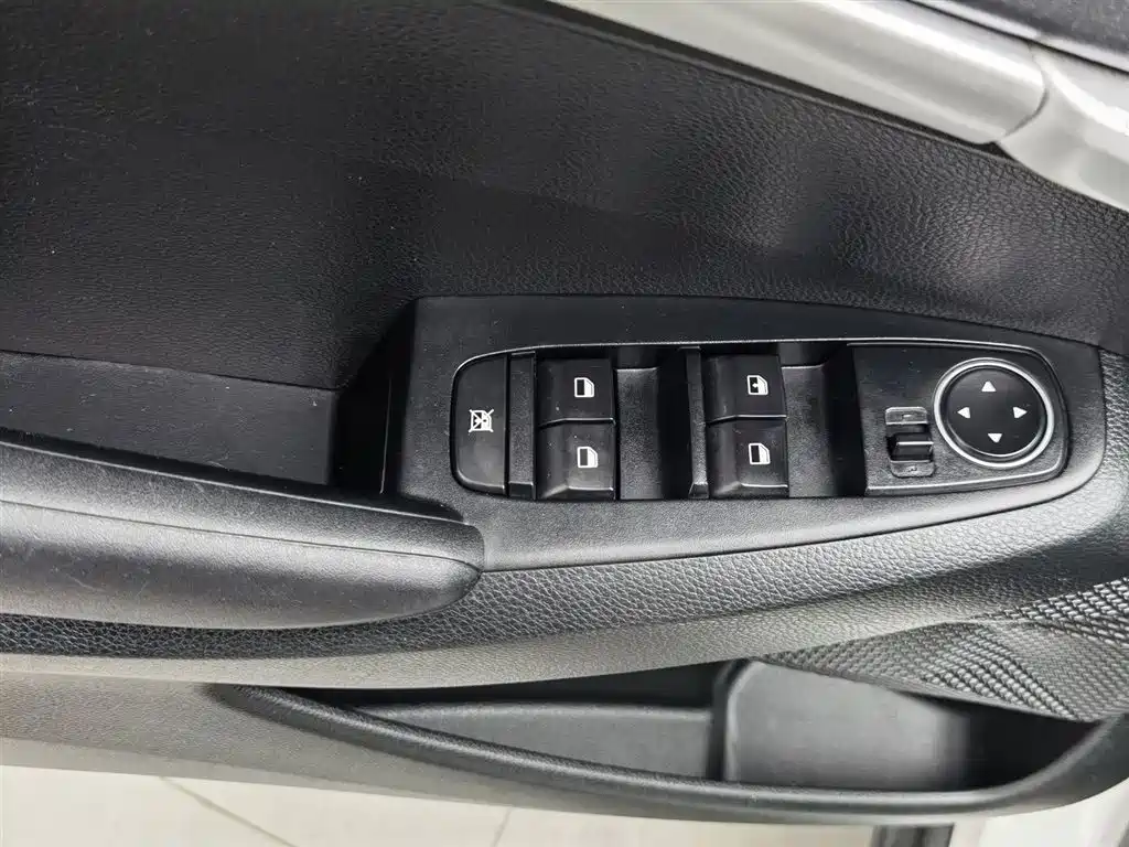 Kia KX3 2020 — фото 9