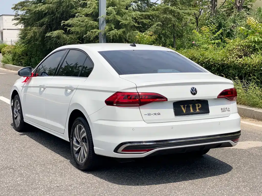 Volkswagen Bora 2024
