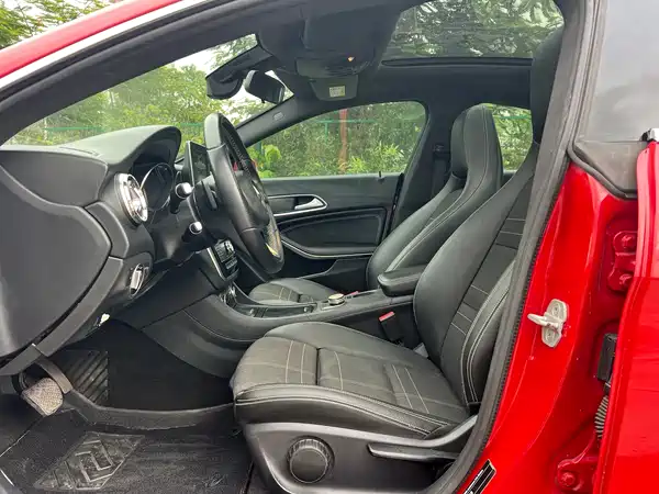 Mercedes-Benz CLA 2016