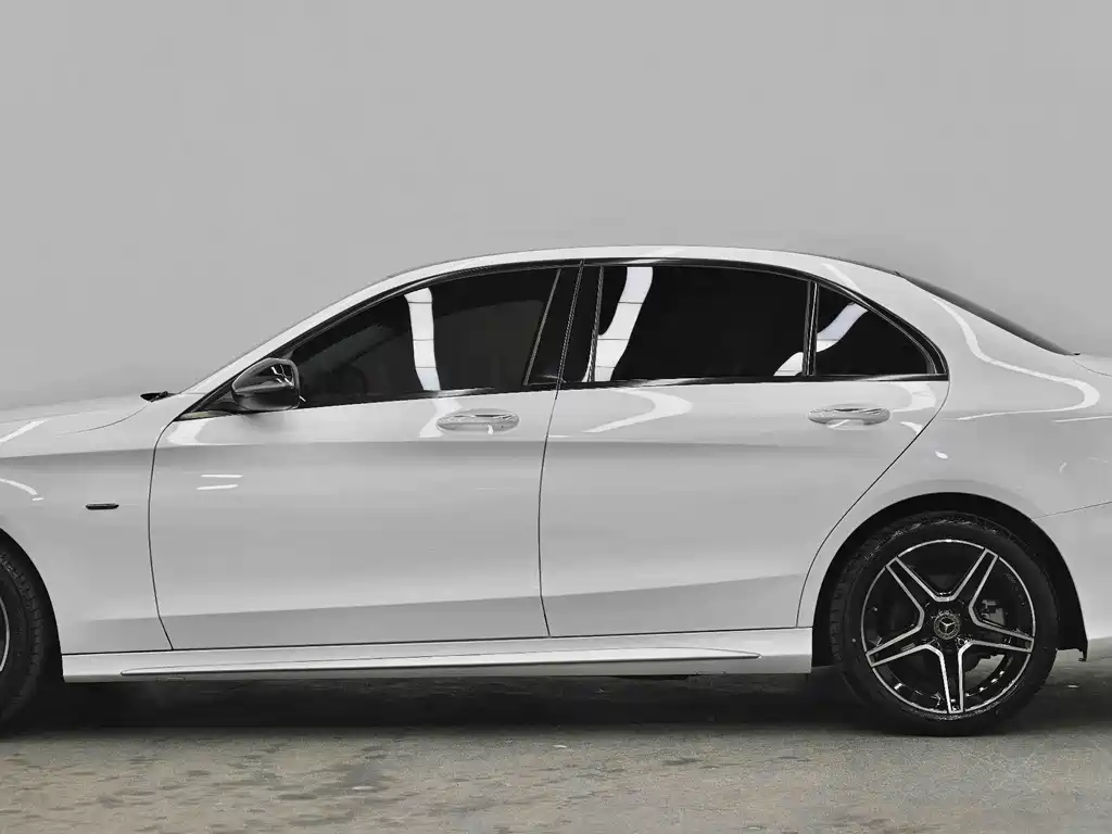 Mercedes-Benz C-Class 2021 — фото 33