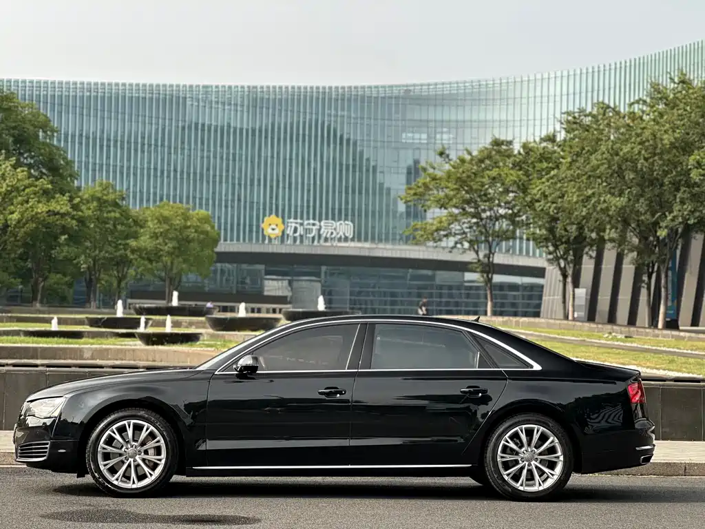 Audi A8 2013