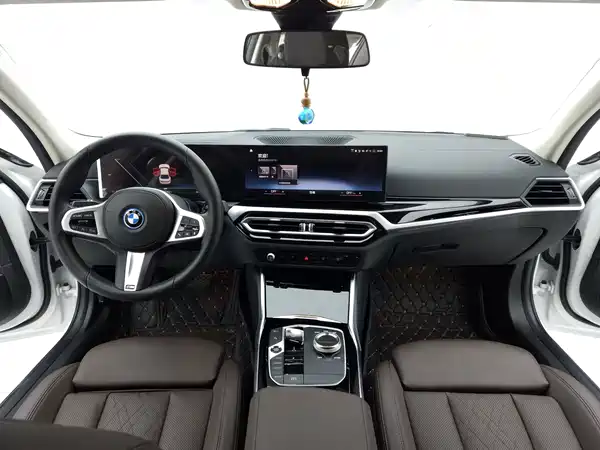 BMW i3 2023