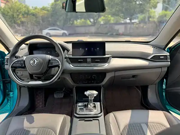 Dongfeng Yixuan 2019