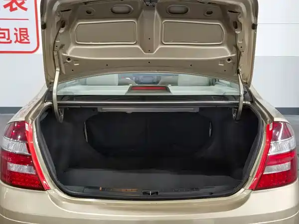 Geely Sea View 2012