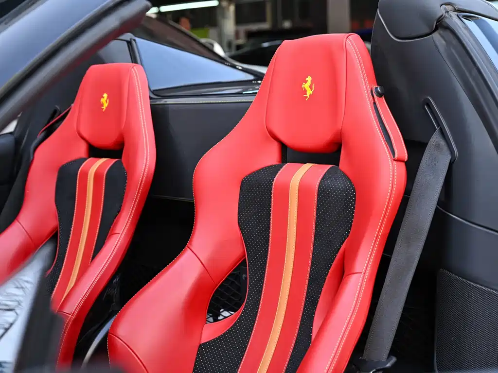 Ferrari F8 2022 — фото 15