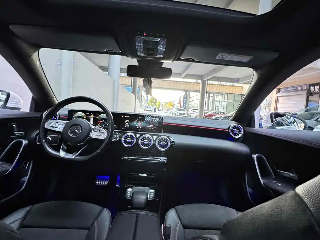 Mercedes-Benz CLA 2020 — фото 13