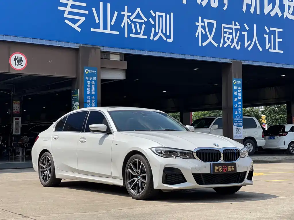 BMW 3 Series 2021