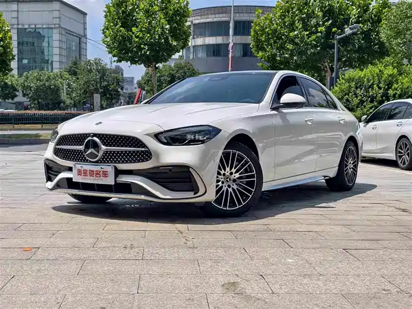 Mercedes-Benz C-Class 2024