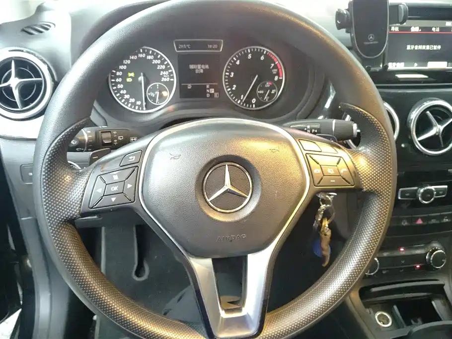 Mercedes-Benz B-Class 2013 — фото 15