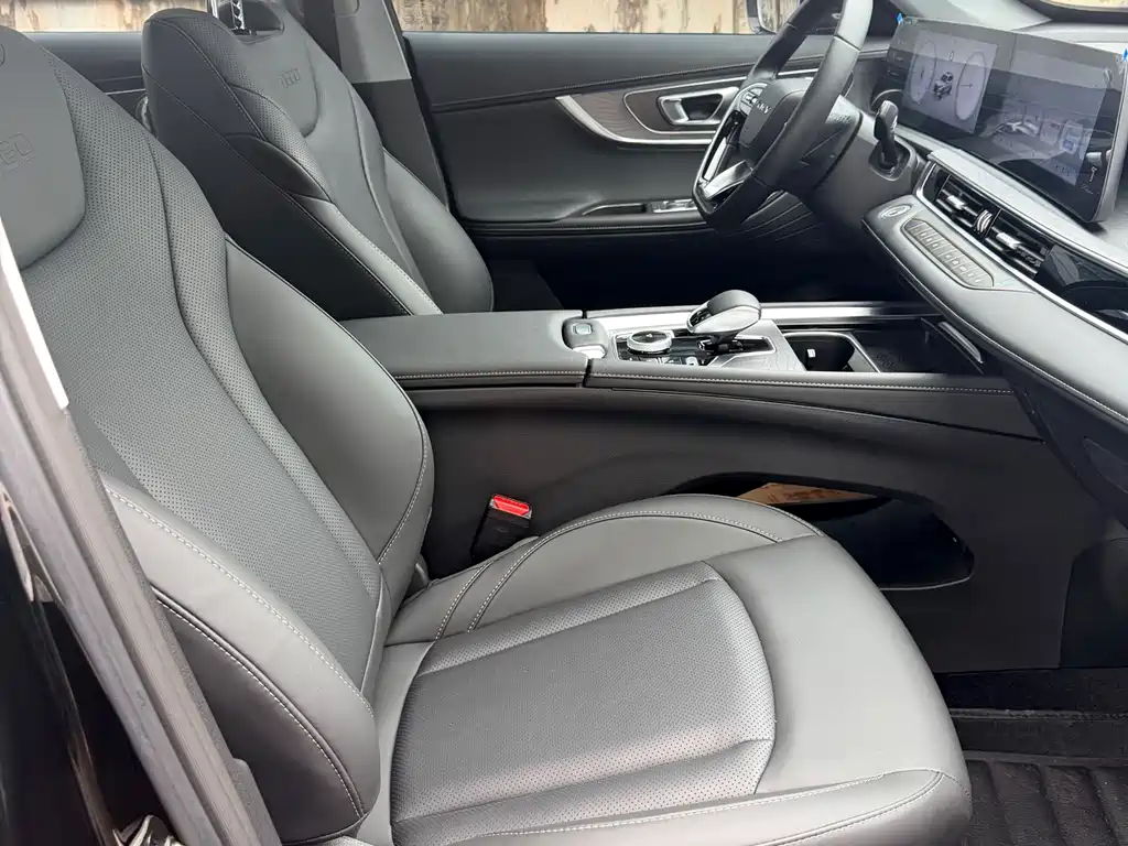 Chery Tiggo 8 PRO 2025 — фото 11