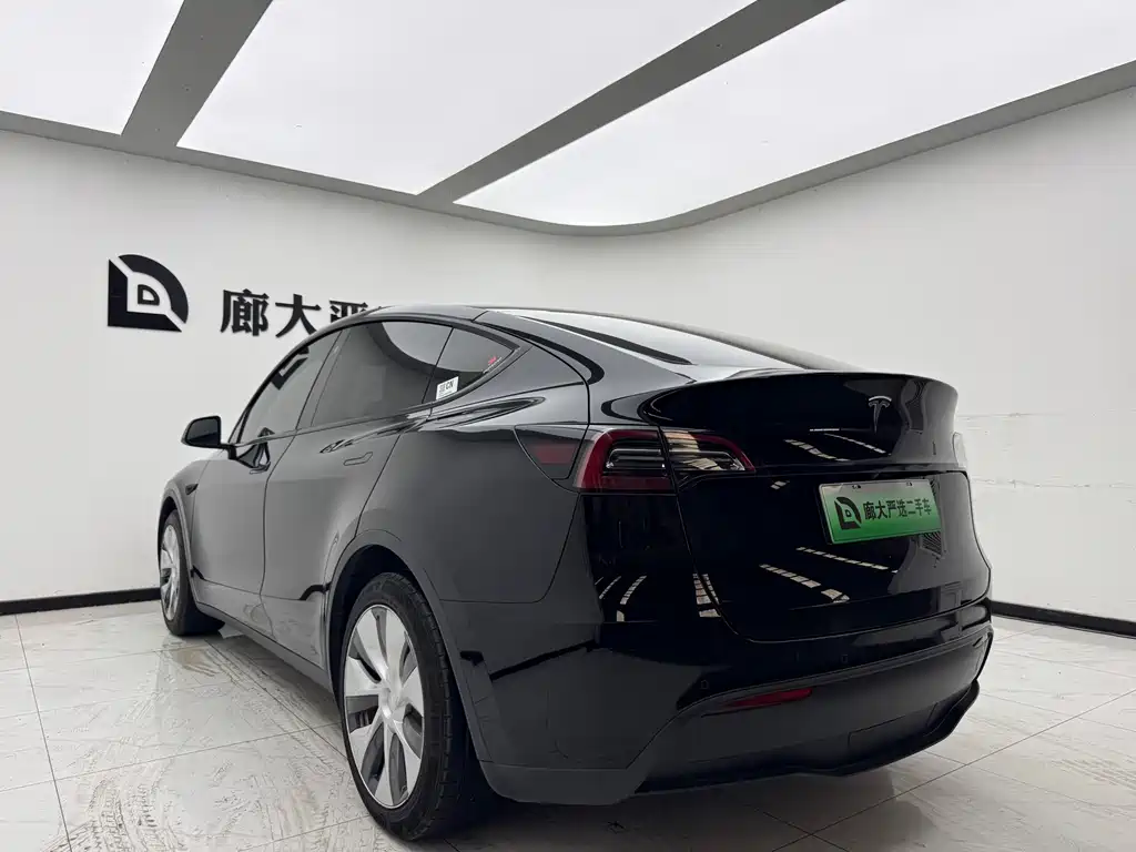 Tesla Model Y 2022 — фото 5