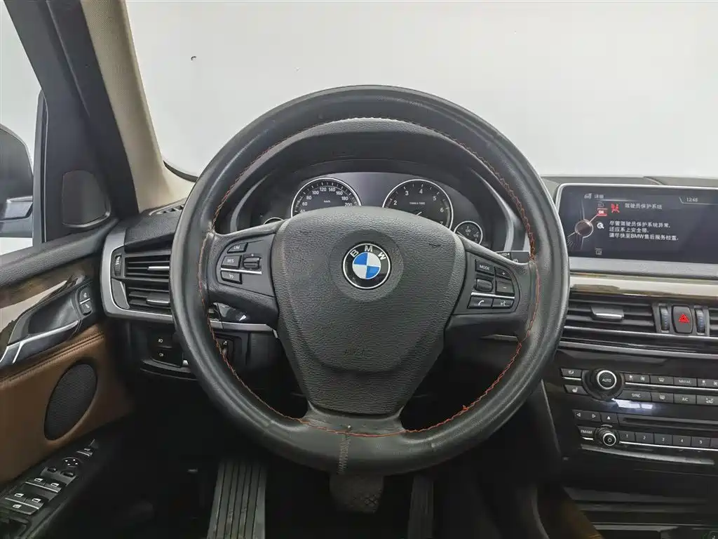 BMW X5 2015 — фото 11