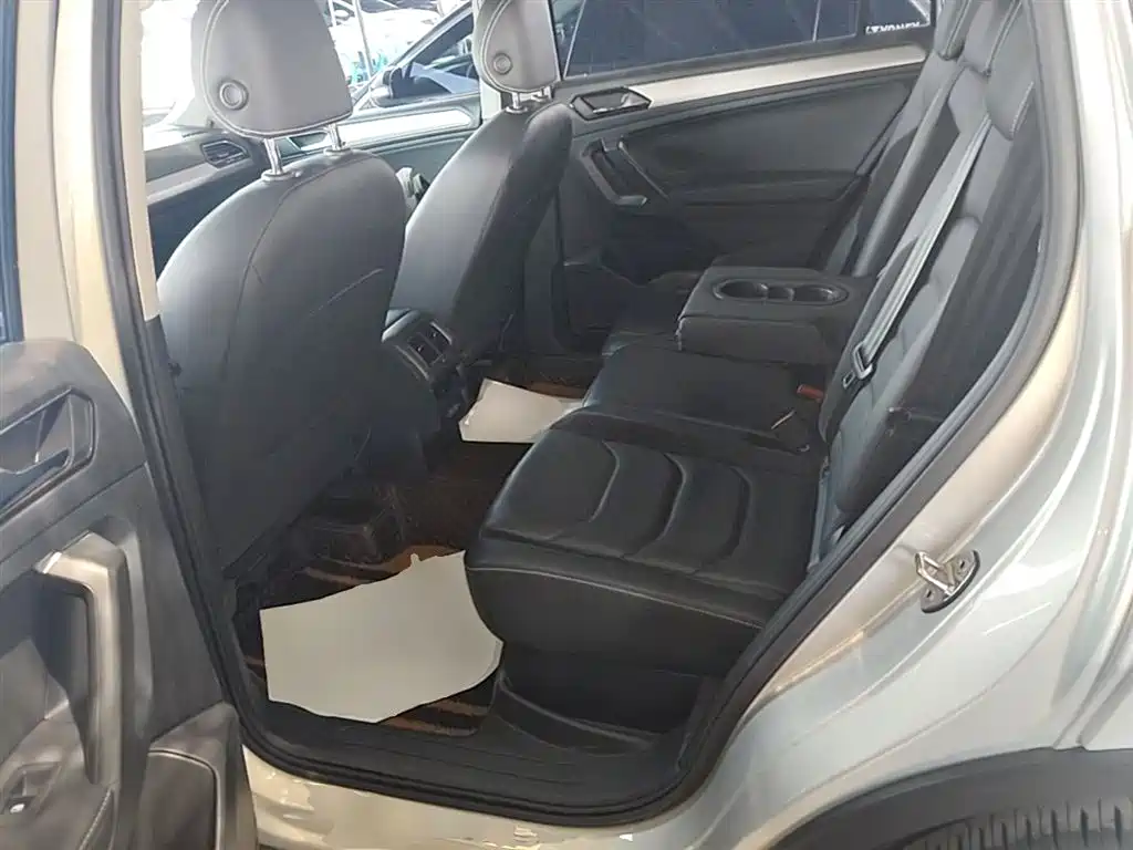 Volkswagen Tiguan L 2019 — фото 17