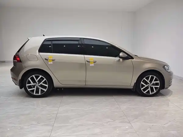 Volkswagen Golf 2020