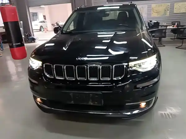 Jeep Grand Commander 2018