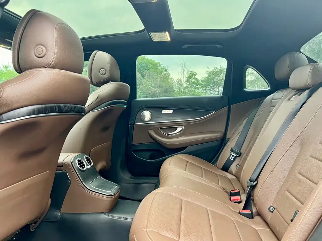 Mercedes-Benz E-Class 2023