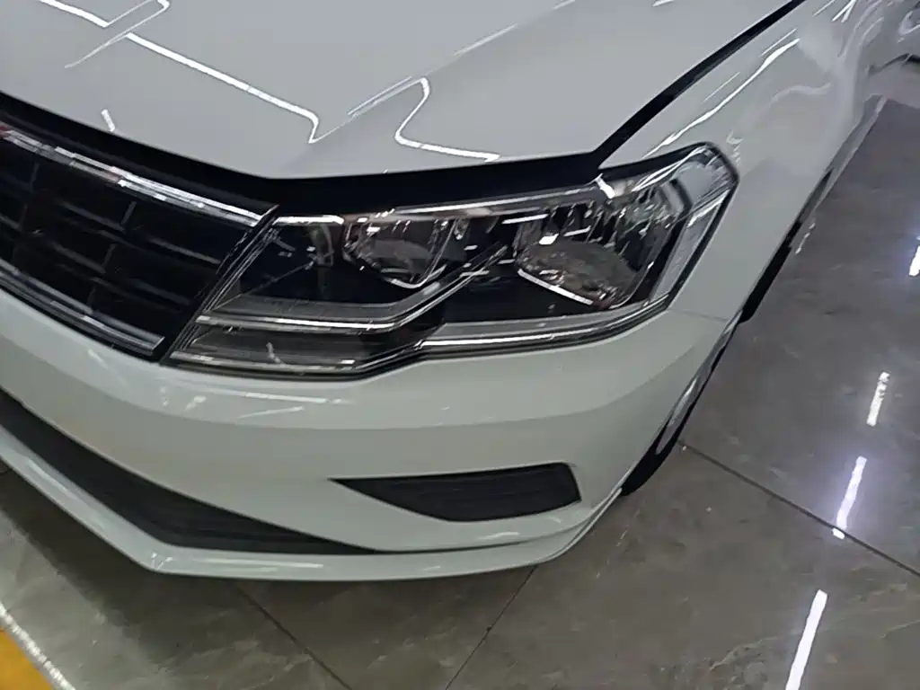 Volkswagen Jetta 2018 — фото 24