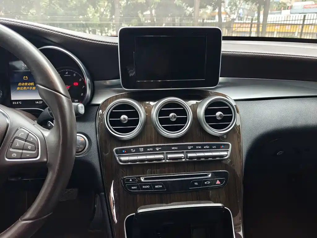 Mercedes-Benz GLC 2019 — фото 11