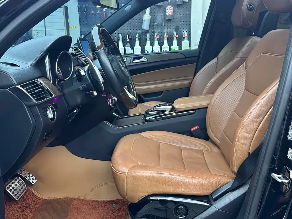 Mercedes-Benz GLS 2018 — фото 10