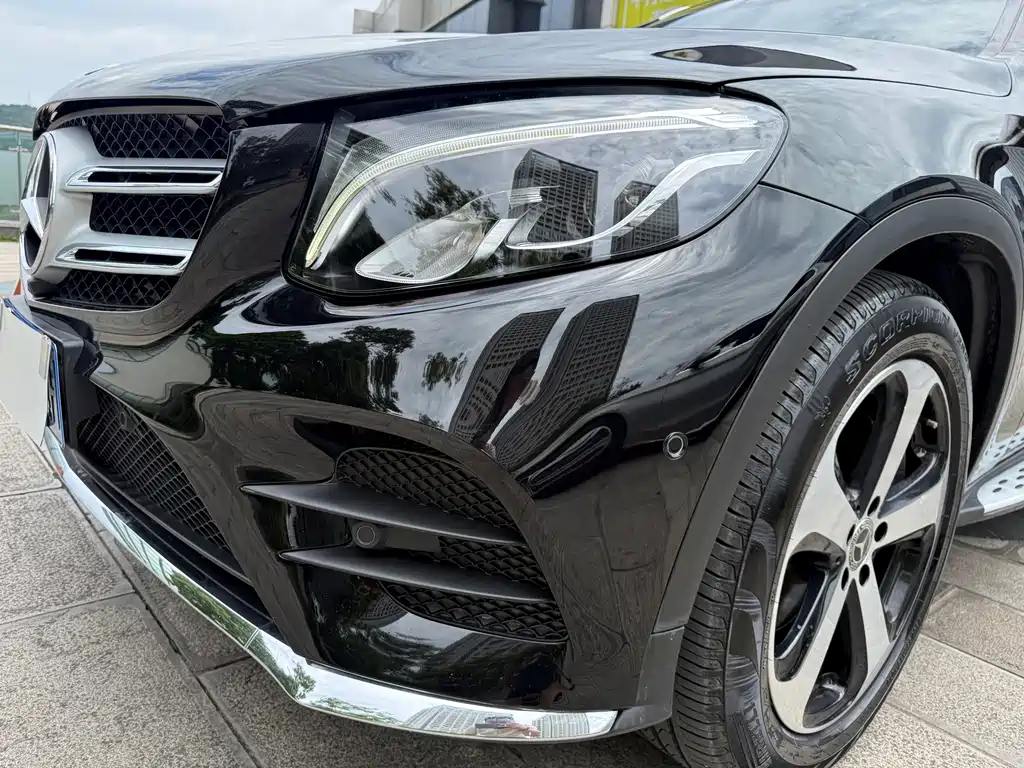 Mercedes-Benz GLC 2018 — фото 13