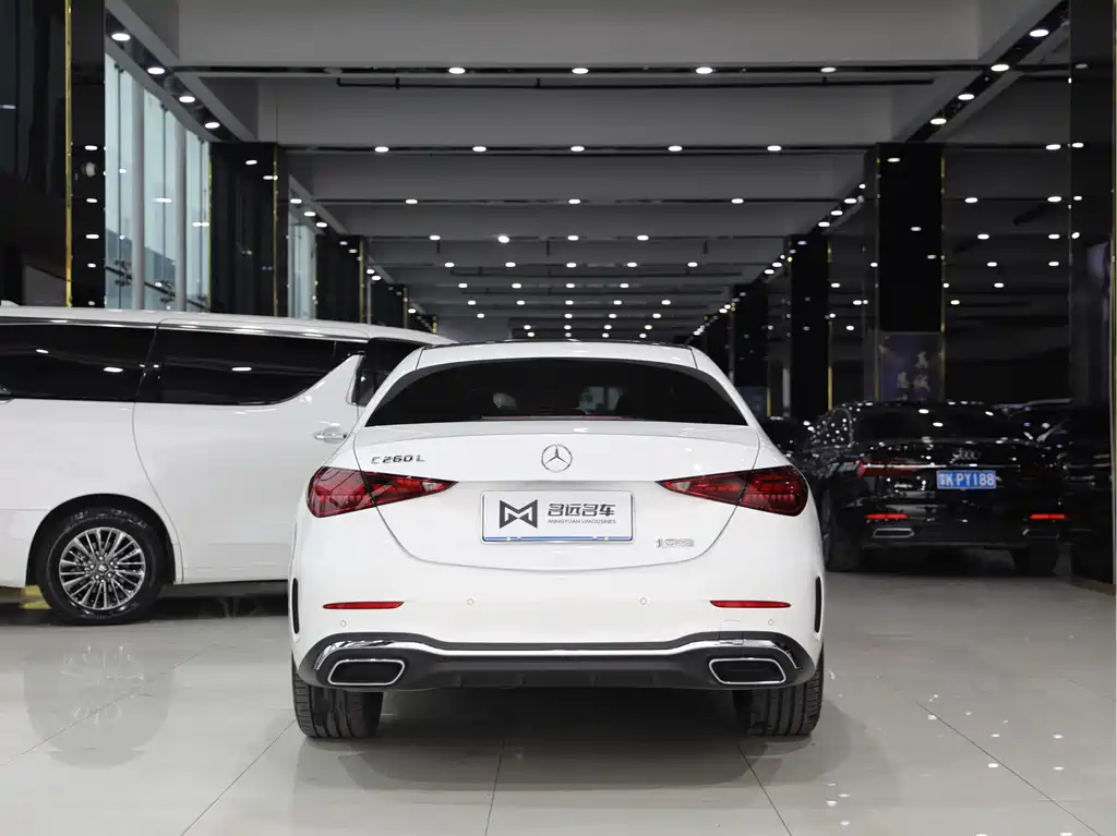 Mercedes-Benz C-Class 2025 — фото 15