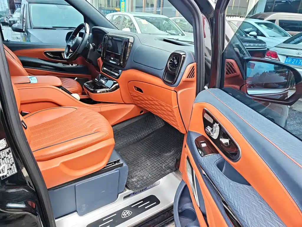 Mercedes-Benz Vito 2024 — фото 10