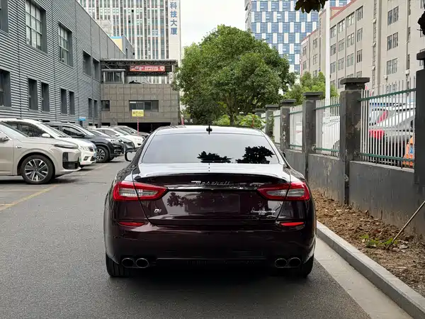 Maserati Quattroporte 2015