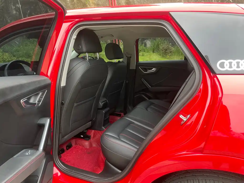 Audi Q2L 2022