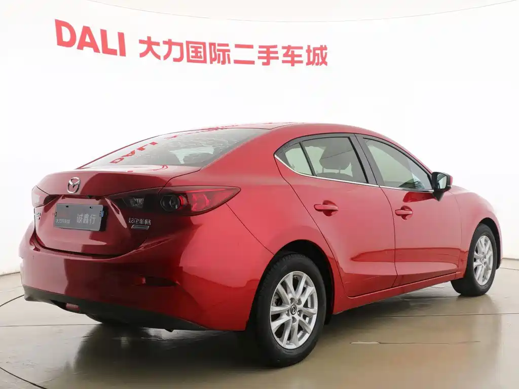 Mazda 3 Axela 2019 — фото 15