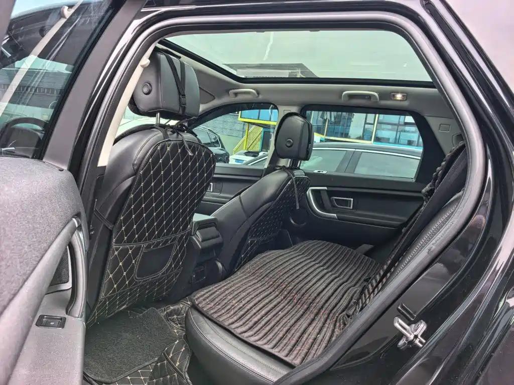 Land Rover Discovery Sport 2018 — фото 8