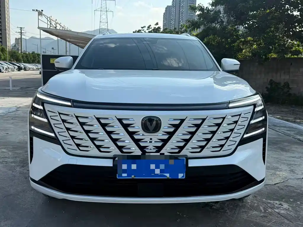 Changan CS75PLUS 2025 — фото 2