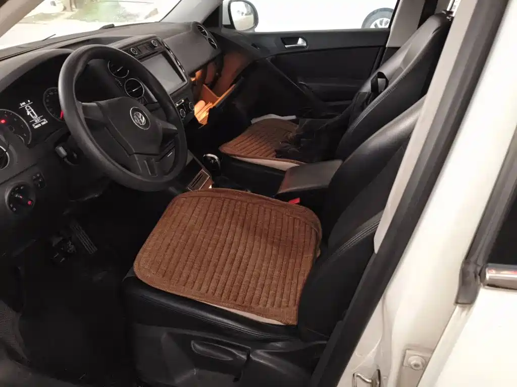 Volkswagen Tiguan 2015 — фото 12