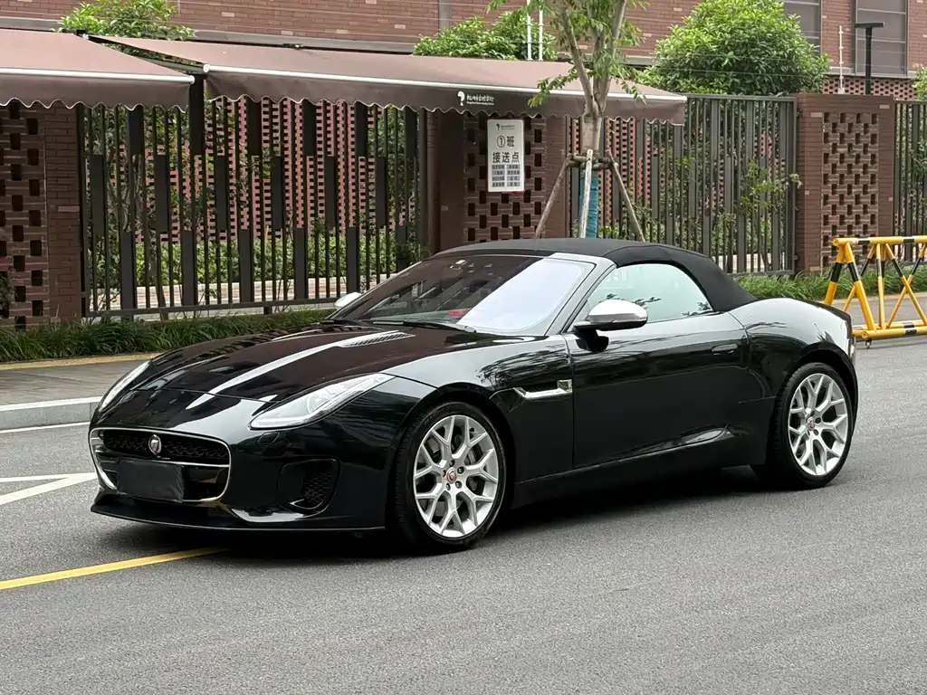 Jaguar F-TYPE 2019 — фото 1