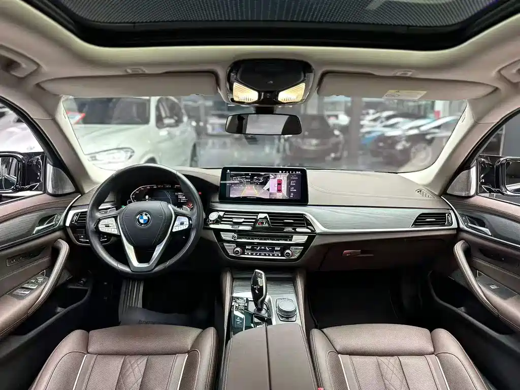 BMW 5 Series 2022