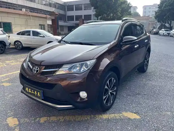 Toyota RAV4 2015