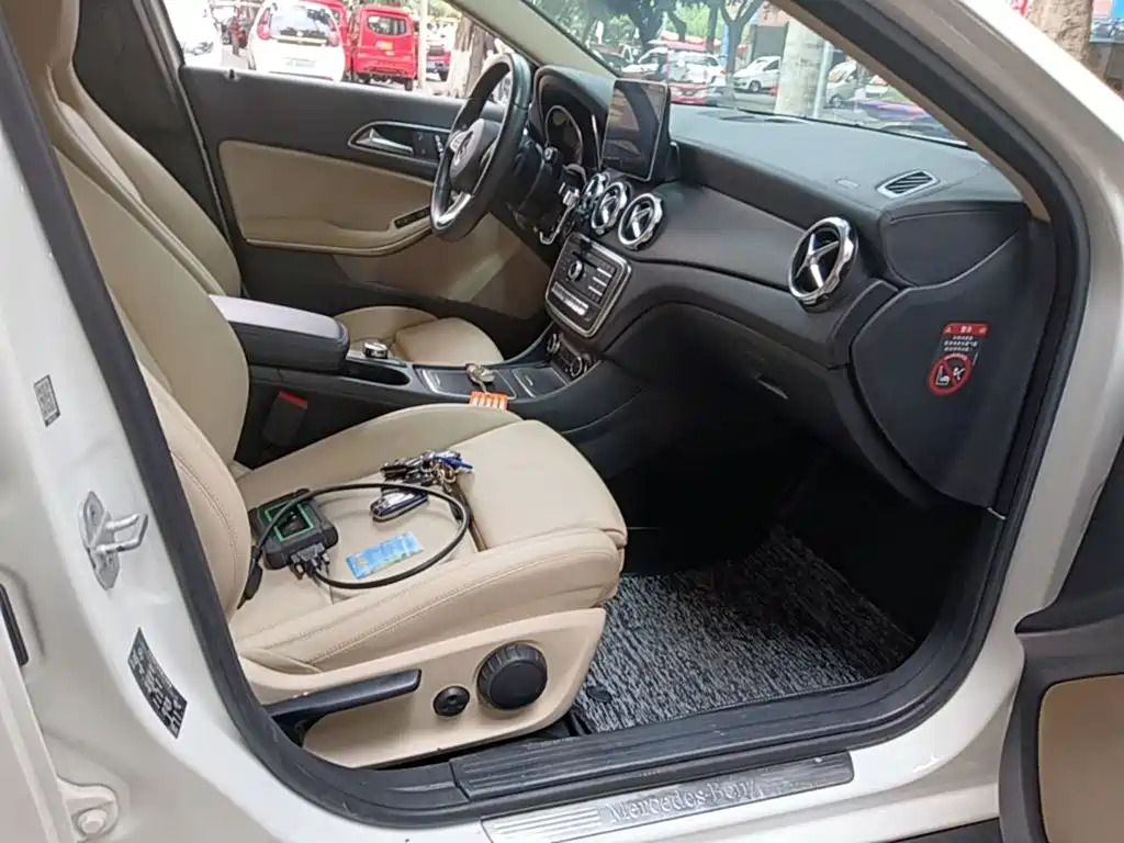 Mercedes-Benz GLA 2017 — фото 25