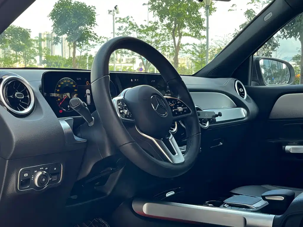 Mercedes-Benz GLB 2023 — фото 10