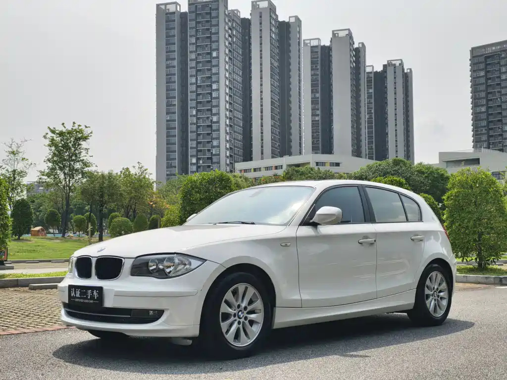 BMW 1 Series 2011 — фото 2