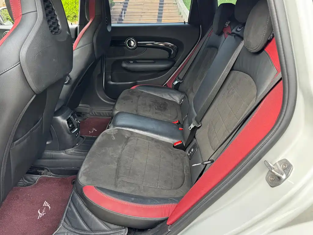 MINI Clubman 2019 — фото 16